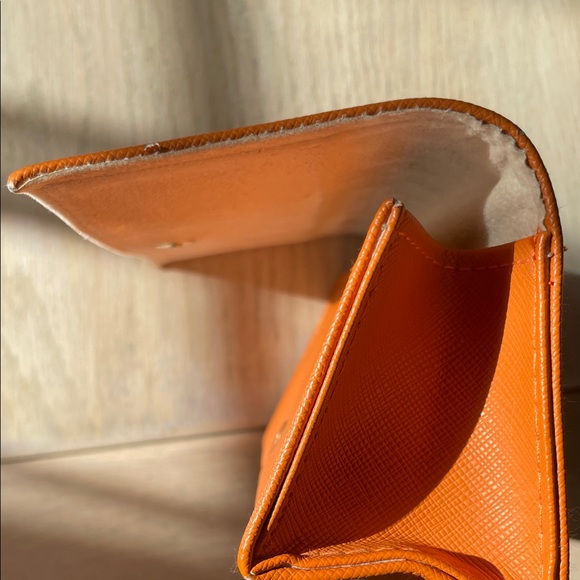 Tory Burch Glasses case - Picture 7 of 13